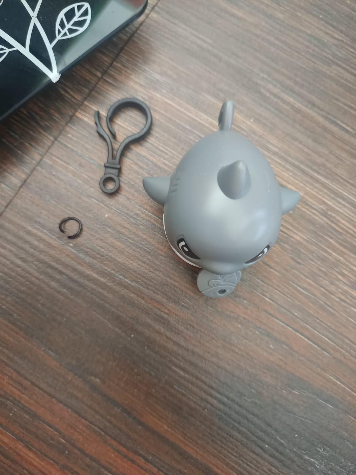 Pull Line Shark Keychain - Robert errands